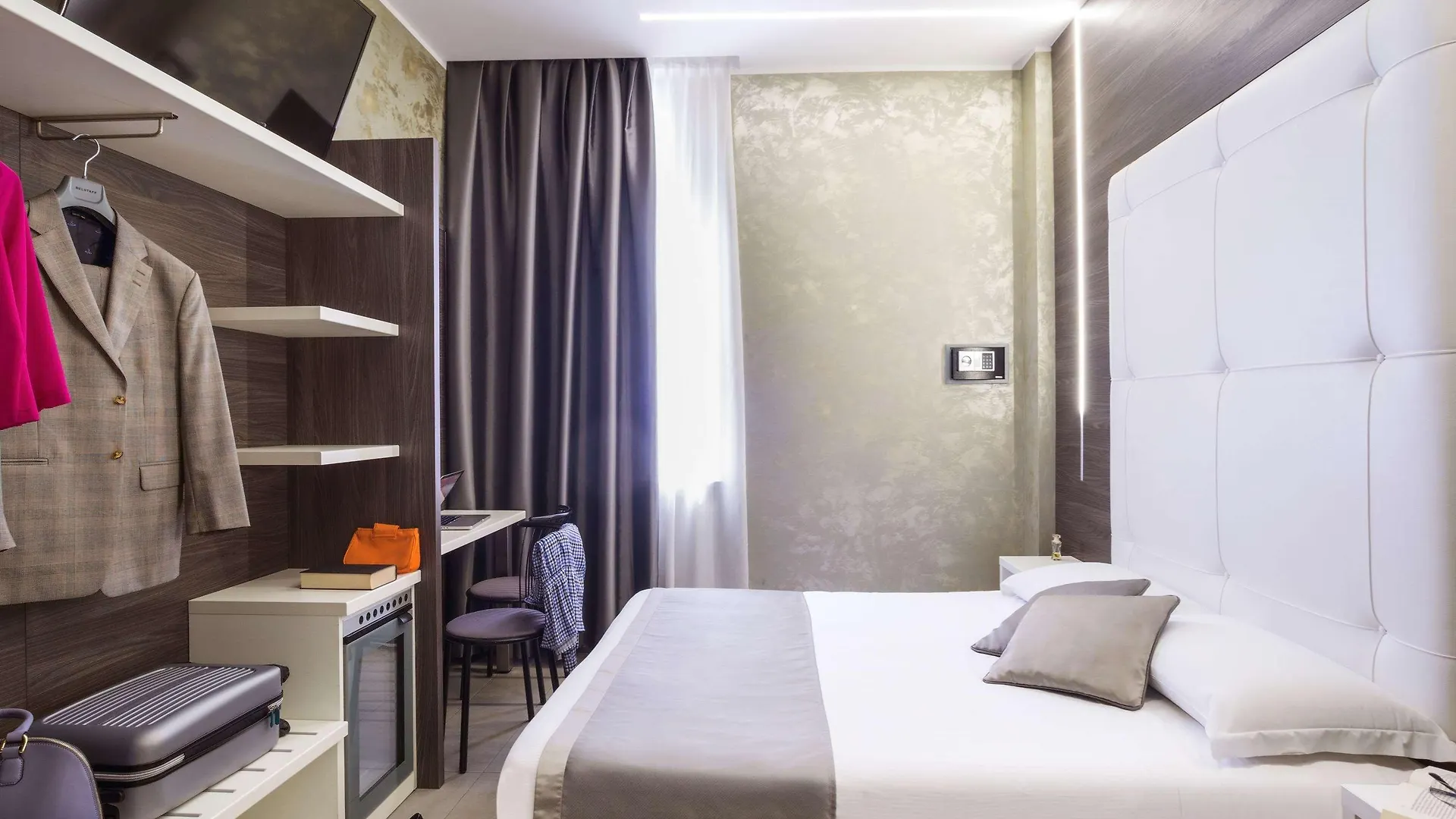 Hotel Ibis Styles Milano Centro 3*,